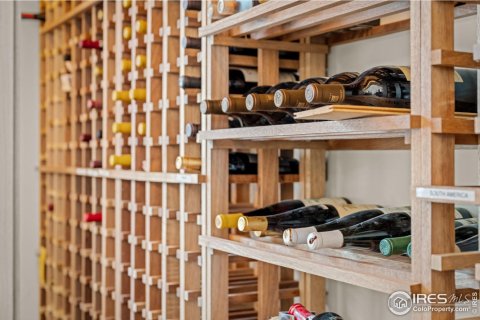 3 bedrooms House in Estes Park, USA No. 81116 14