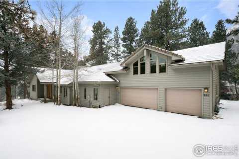 3 bedrooms House in Estes Park, USA No. 81116 6