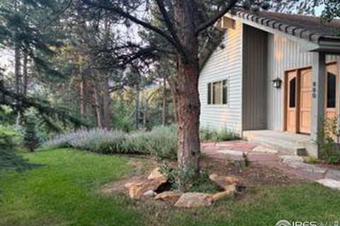 3 bedrooms House in Estes Park, USA No. 81116 4