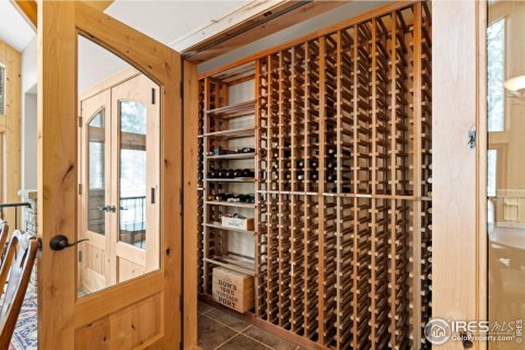 3 bedrooms House in Estes Park, USA No. 81116 13