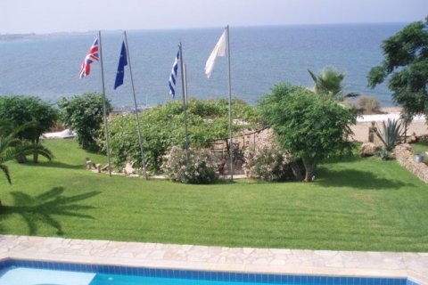 6 bedrooms Villa in Chloraka, Cyprus No. 73496 6