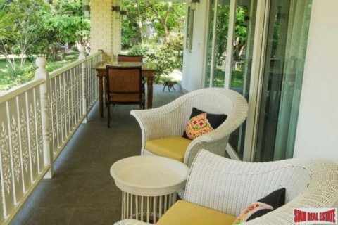 5 bedrooms House in Chiang Mai, Thailand No. 97013 8