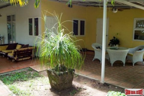 5 bedrooms House in Chiang Mai, Thailand No. 97013 2