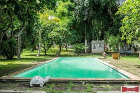 5 bedrooms House in Chiang Mai, Thailand No. 97013 10