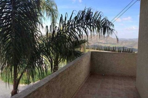 4 bedrooms House in Pano Lefkara, Cyprus No. 31442 9