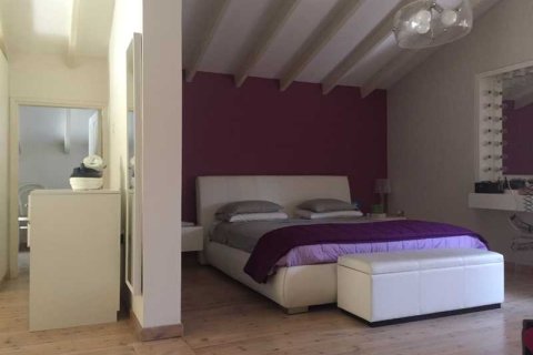 4 bedrooms House in Limassol, Cyprus No. 52608 5