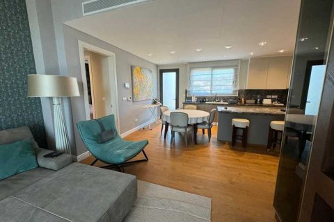 3 bedrooms Apartment in Agios Tychonas, Cyprus No. 34918 8