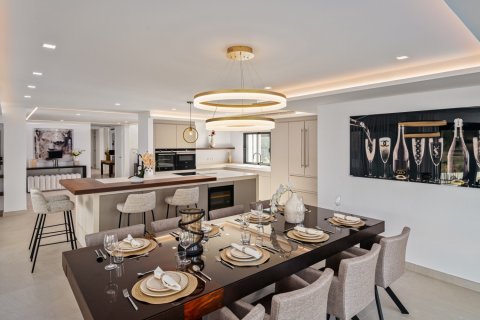 5 bedrooms Villa in Thuan Nam, Vietnam No. 27162 4