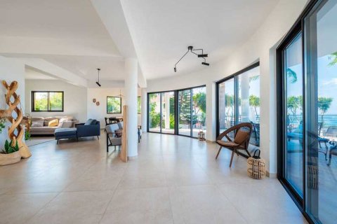 3 bedrooms Villa in Pegeia, Cyprus No. 29192 6