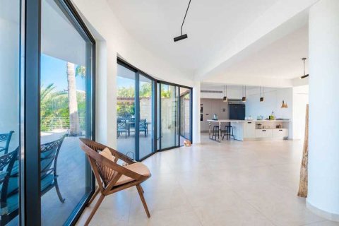 3 bedrooms Villa in Pegeia, Cyprus No. 29192 9