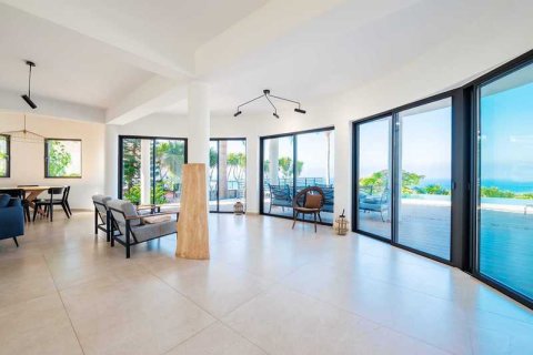 3 bedrooms Villa in Pegeia, Cyprus No. 29192 8