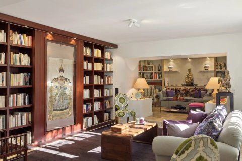 8 dormitorios Villa en Vence, France No. 77934 9