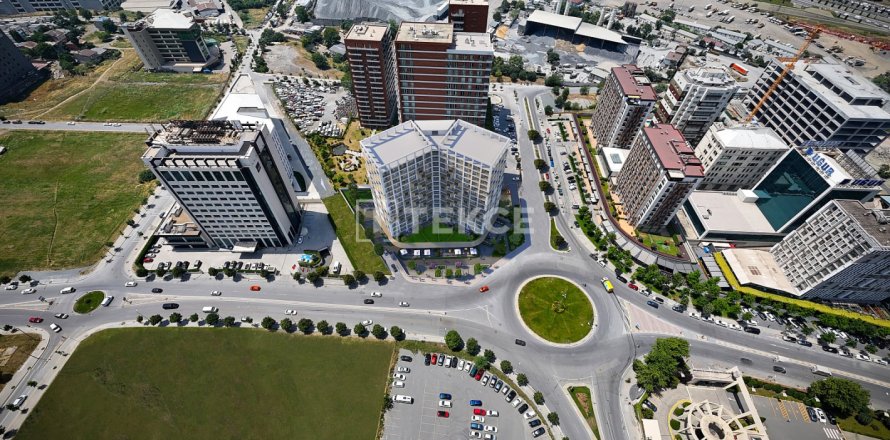 3 dormitorios Apartment en Istanbul, Turkey No. 123659