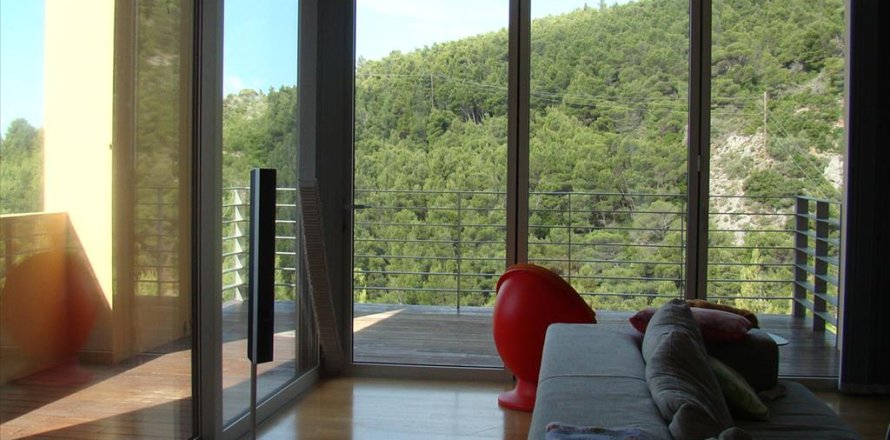 6 bedrooms House in Acharnes, Greece No. 60309