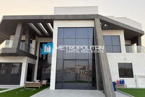 6 bedrooms Villa on the Yas Island, UAE No. 122581