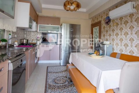 5 rooms Apartment in Thanh Khe, Vietnam No. 11441 4