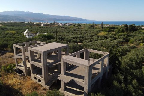 Коммерческая недвижимость с 10 спальнями в Ханья, Греция №64794 11