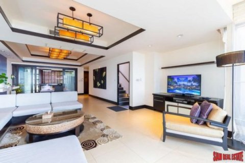2 bedrooms Apartment in Phuket, Thailand No. 96279 14