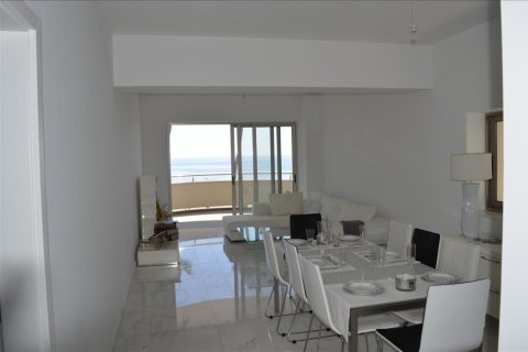 3 bedrooms Apartment in Larnaca, Cyprus No. 106312 3