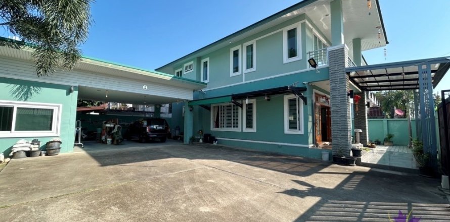 3 bedrooms House in Chiang Mai, Thailand No. 97837