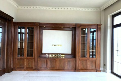 4 bedrooms Villa in Limassol, Cyprus No. 105996 7