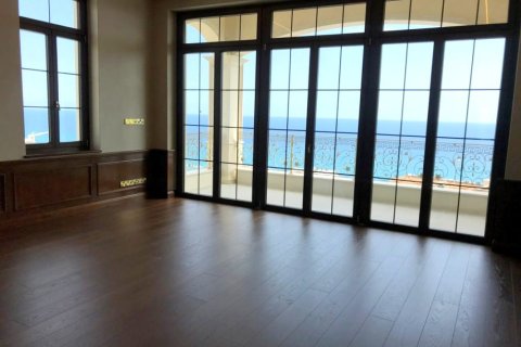 4 bedrooms Villa in Limassol, Cyprus No. 105996 8