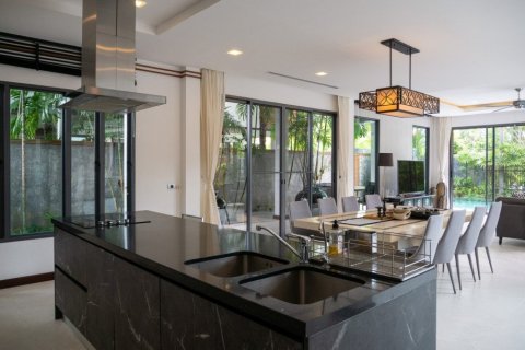 4 bedrooms Villa in Phuket, Thailand No. 96782 9
