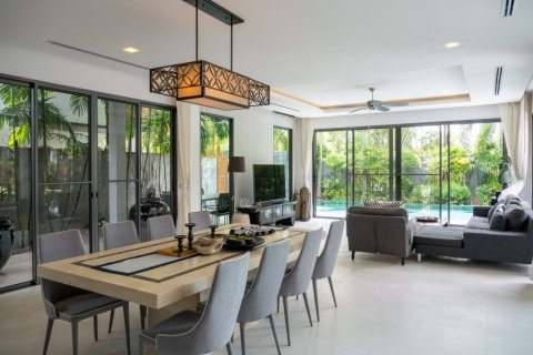 4 bedrooms Villa in Phuket, Thailand No. 96782 16