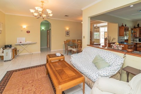 6 bedrooms House in Lance Aux Epines, Grenada No. 53177 9