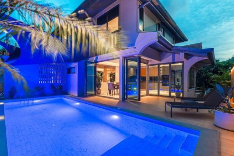3 bedrooms Villa in Nai Harn Beach, Thailand No. 96784 2
