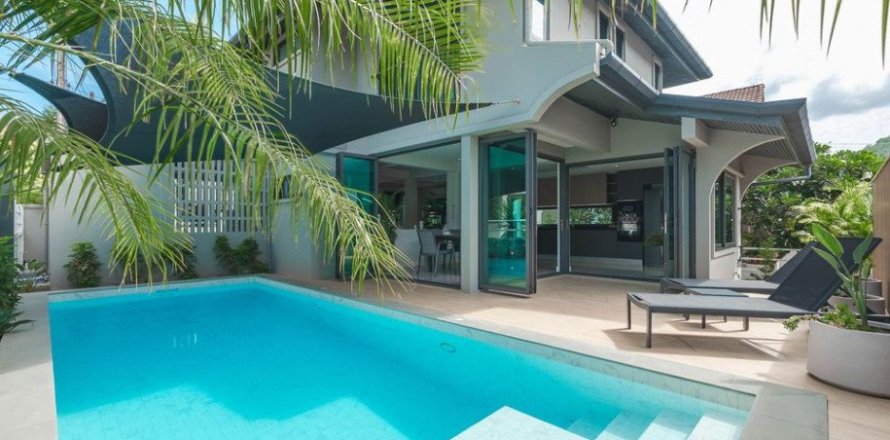 3 bedrooms Villa in Nai Harn Beach, Thailand No. 96784