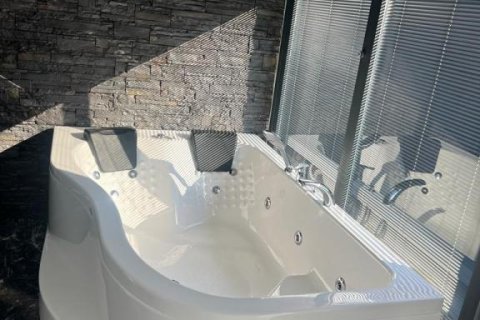 5 rooms Villa in Binh Duong, Vietnam No. 20851 3