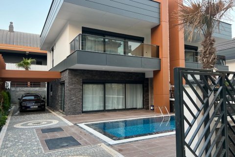 5 rooms Villa in Avsallar, Turkey No. 20851