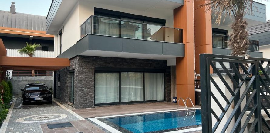 5 rooms Villa in Binh Duong, Vietnam No. 20851