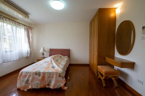 4 bedrooms House in Chiang Mai, Thailand No. 97760 11