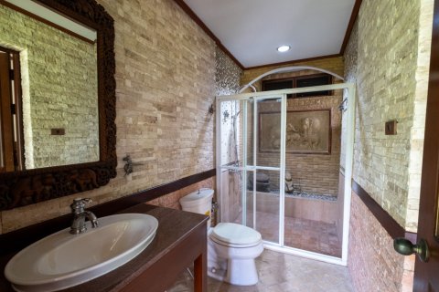 4 bedrooms House in Chiang Mai, Thailand No. 97760 6