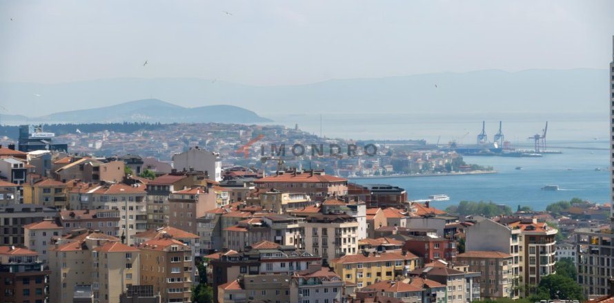 3 bedrooms Apartment in Sisli, Turkey No. 118055