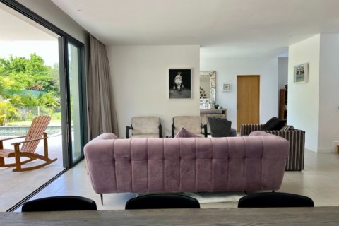 5 bedrooms Villa in Tamarin, Mauritius No. 60848 2