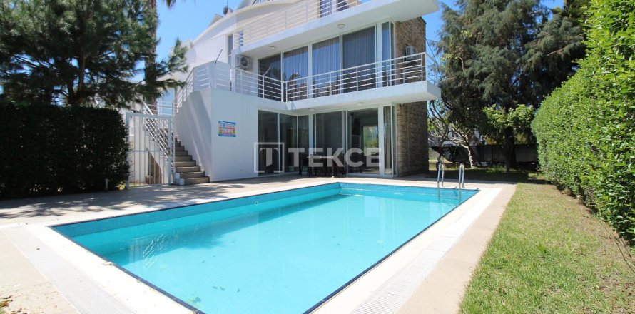 3 dormitorios Villa en Serik, Turkey No. 86478