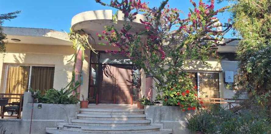 3 bedrooms Maisonette in Kolossi, Cyprus No. 101849