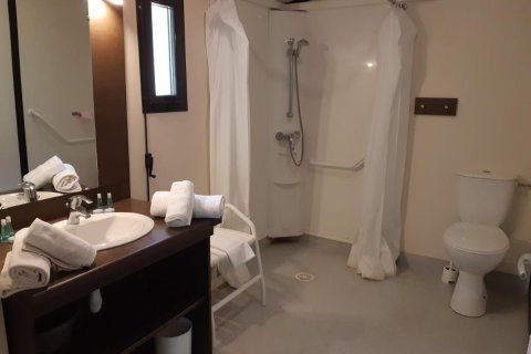 2 bedrooms Apartment in Var, France No. 69490 9