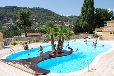 2 bedrooms Apartment in Var, France No. 69490 1