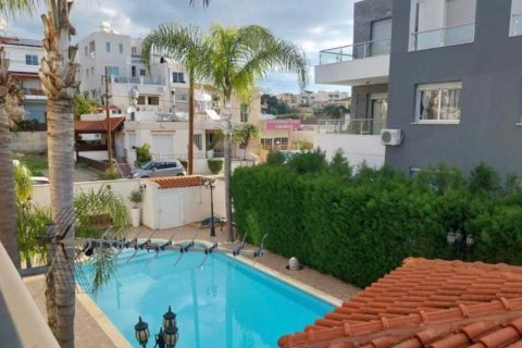 6 bedrooms House in Limassol, Cyprus No. 101159 2