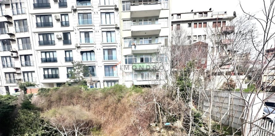 2 bedrooms Apartment in Besiktas, Turkey No. 125314