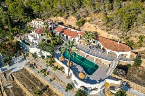 11 bedrooms Villa in Altea, Spain No. 125433