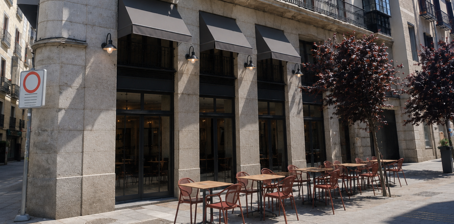 300m² Commercial property à Madrid, Spain No. 126695