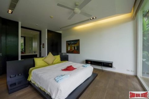 5 bedrooms Villa in Phuket, Thailand No. 96275 2