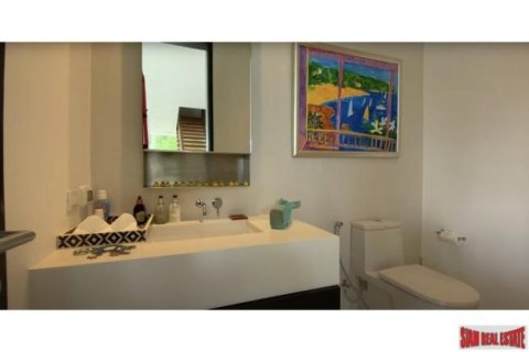 5 bedrooms Villa in Phuket, Thailand No. 96275 4
