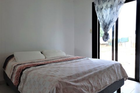 Дом с 3 спальнями в Монтжуар, Франция №69466 8