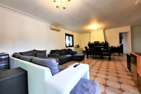 Дом с 3 спальнями в Монтжуар, Франция №69466 4